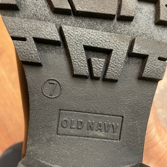 Old Navy Chelsea Platform Moto Boot - Picture 2 of 8